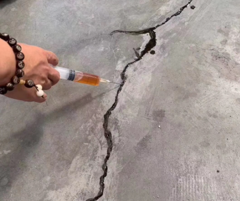 富宁混凝土裂缝修补技术详解​
