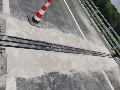 富宁伸缩缝更换后浇筑材料快速结构修补料速砼的产品特点及施工流程​